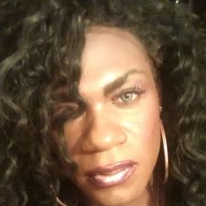 Meet your Posher, Queenie